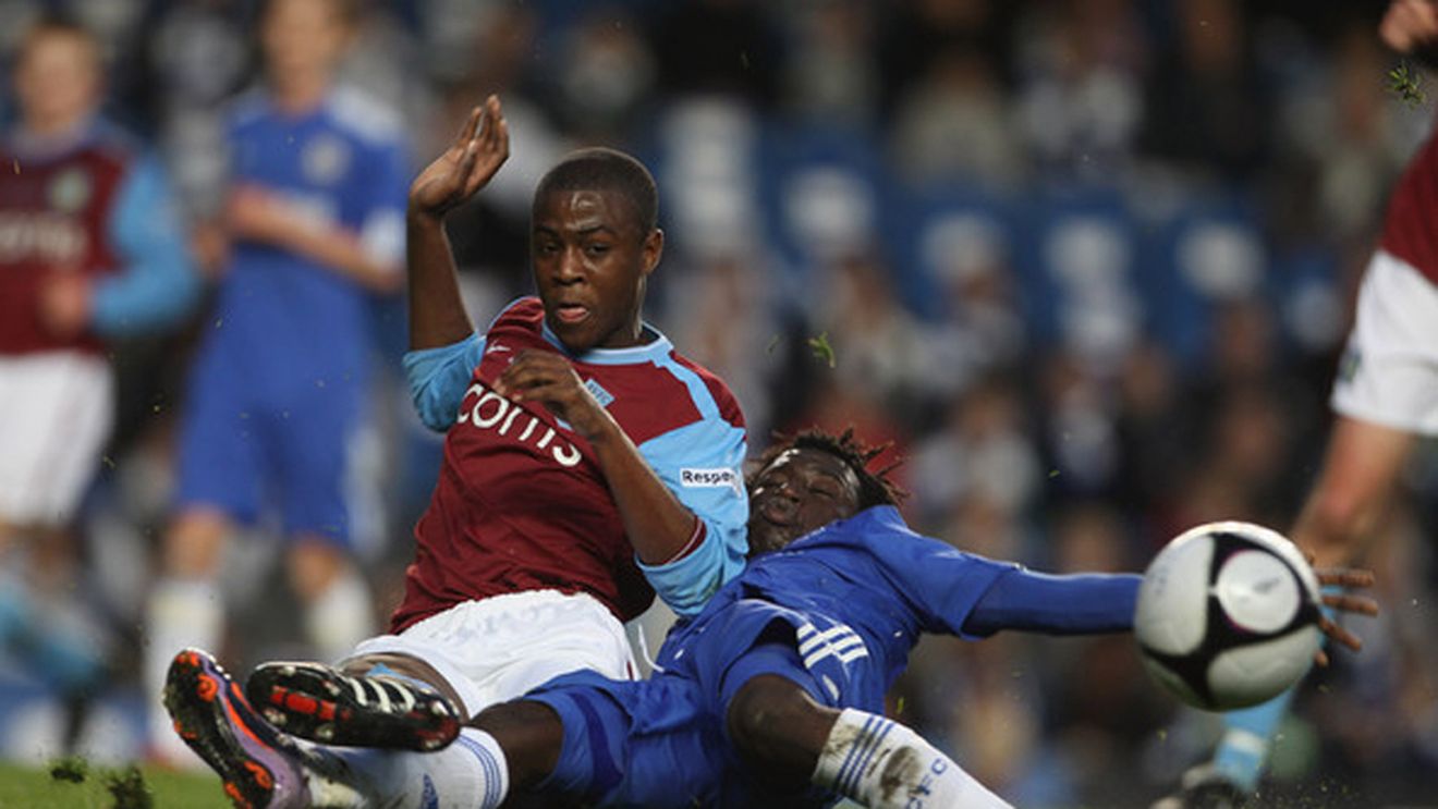 Gaz Metan a luat un jucător format de Chelsea. Djalo a semnat un contract până în 2017