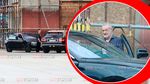 Imagini unice: Gigi Becali, în șlapi, discută cu preoții cărora le-a dat un Bentley de peste 300.000 de euro. EXCLUSIV