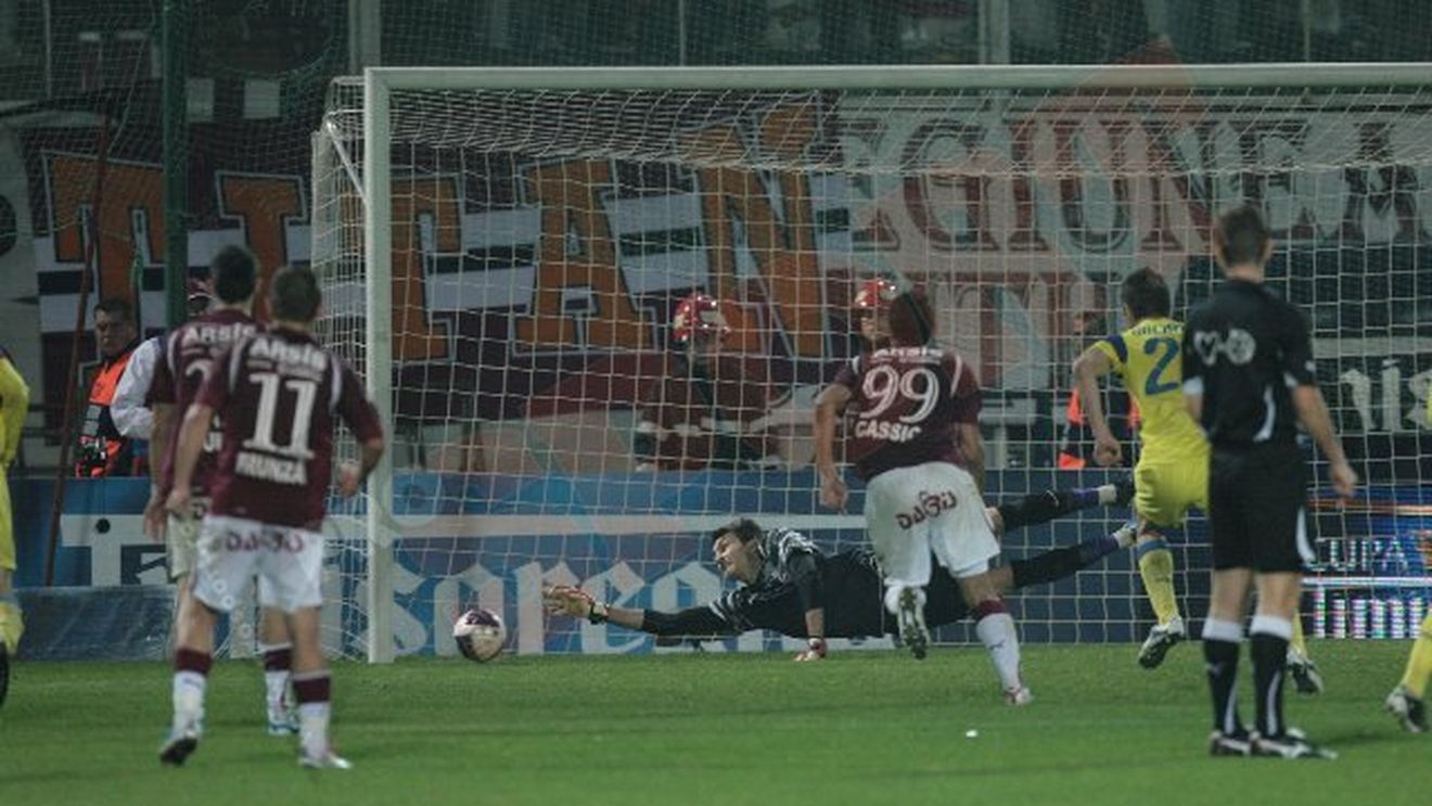 "Roș-albaștrii" trăiesc în Cupă!** Rapid-Steaua 0-1