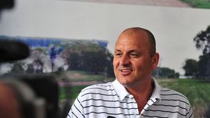 Mititelu se întâlnește cu fanii Universității:** "Este momentul să arate că sunt puternici!" Ce proiect de anvergură anunță la Craiova