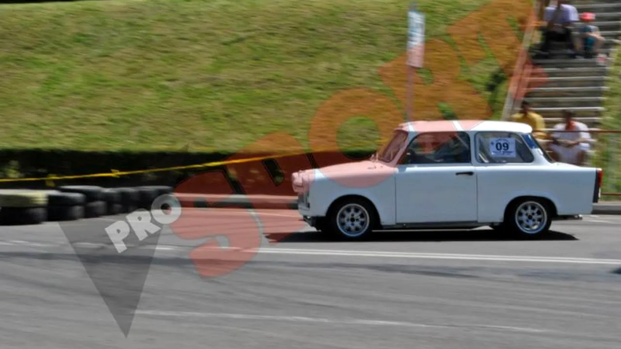 Cursă nebună la Satu Mare: Trabant vs BMW! FOTO Campionatul județean de Rally Sprint