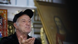 Gigi Becali a dat ordinul la pauza meciului Rapid - FCSB: „Ce, suntem idioți? I-am zis lui Mache să-i spună lui Pintilii!”