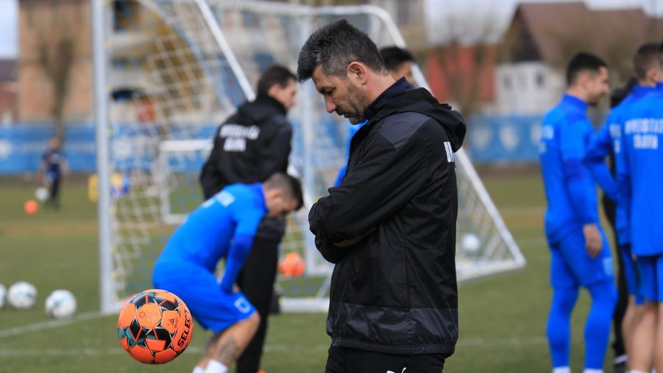 Marinos Ouzounidis schimbă sistemul de joc al Universității Craiova. Ce se întâmplă cu Dan Nistor și Alexandru Cicâldău