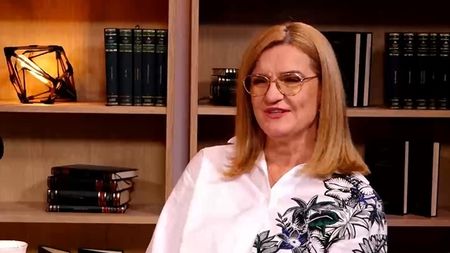 Cum s-a îndrăgostit Elisabeta Lipă de actualul soț? „Totul a plecat de la o pătură!" | VIDEO