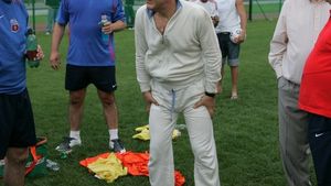 Hotel de ȘAPTE stele pentru Tănase & co!** Becali promite că în 6 luni roș-albaștrii se vor muta într-o casă nouă