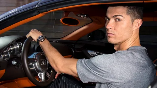 FOTO | Cristiano Ronaldo a atins borna de 20 de mașini de lux cu un Ferrari ediție limitată. Suma uriașă pe care a scos-o din buzunar