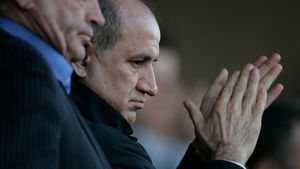 Copos: "Trebuie să luăm o decizie mâine, pentru că periclităm viitorul Rapidului"