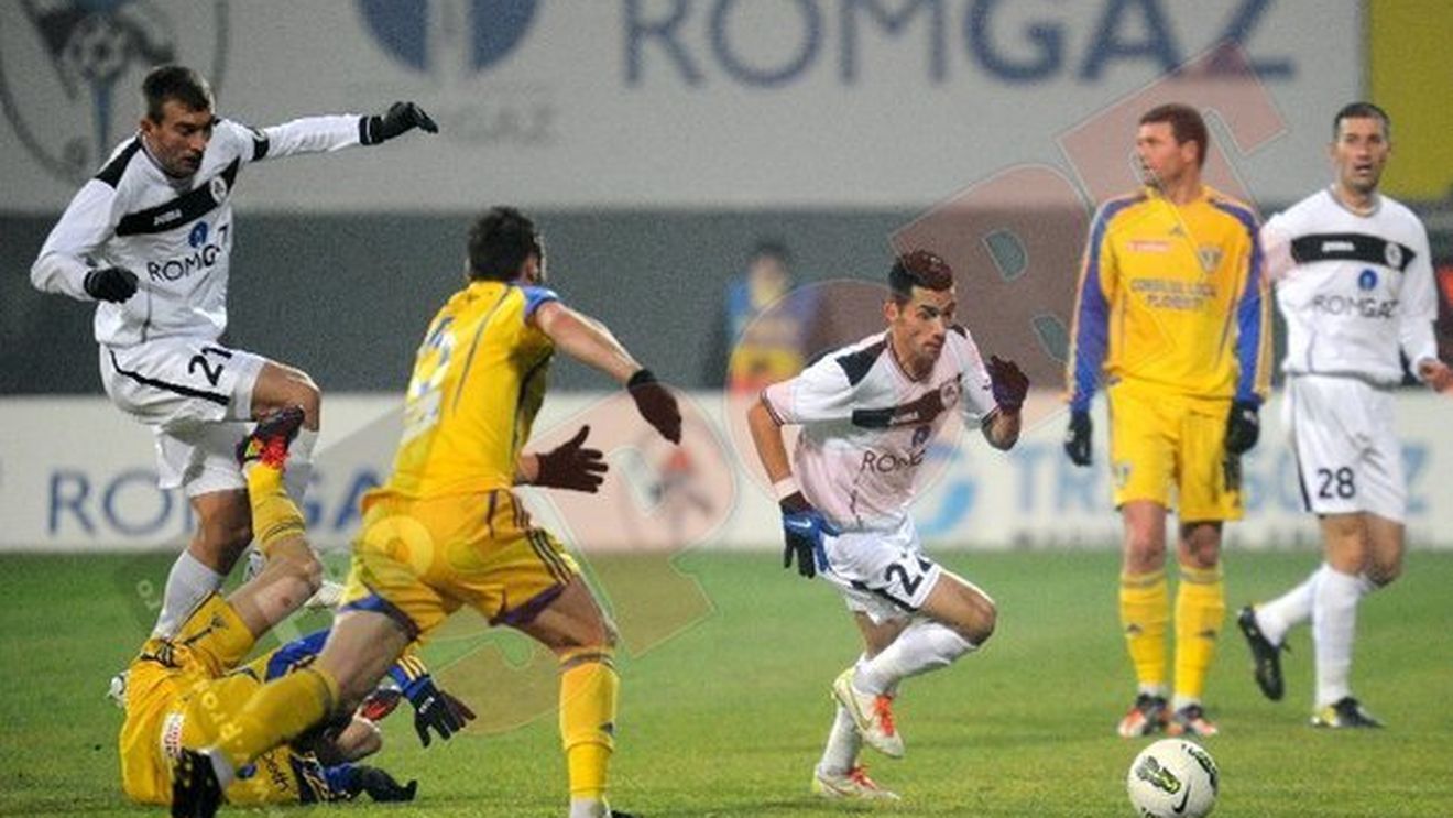 "Lupii" fără colți!** Petrolul - Pandurii 0-0