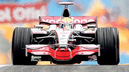 Raikkonen și Hamilton, cei mai rapizi la antrenamente