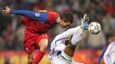 Gigi Becali poate da marea lovitură! Îl mai știți pe Cyril Thereau? Fostul golgheter din Ghencea are șansa să revină la FCSB