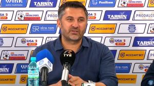 Claudiu Niculescu dezvăluie care este filosofia sa de a lucra cu jucătorii: ”Am jucat în Bundesliga și am văzut cu adevărat ce înseamnă disciplina. Pun mare preț pe acest lucru.” Jucătorilor de la Poli Iași le va împărtăși secretul loviturilor libere