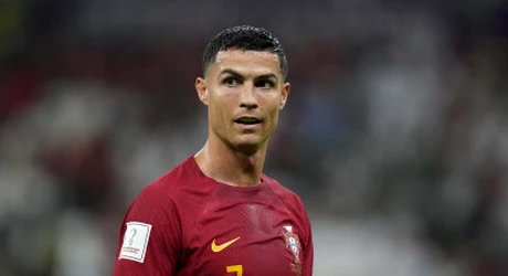 Dulapurile lui Ronaldo, Beckham şi Zidane din vestiarul lui Real Madrid, scoase la licitaţie