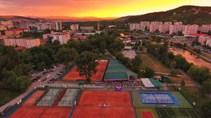 Unul dintre cele mai mari cluburi sportive din România a prins contur pe un fost teren de antrenament al lui CFR Cluj: "De pe primele patru terenuri ale noastre, vedeam perfect antrenamentele lui Dorinel" | GALERIE FOTO