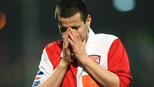 Mâine în ProSport:** Cum l-au pedepsit fanii 'câinilor' pe Zicu