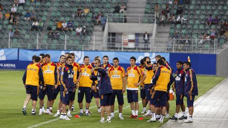 Comentează aici primul "11" ales de Pițurcă cu Franța