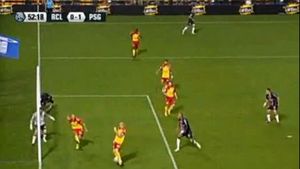 Ceva mai haios n-ai văzut de mult! **VIDEO Lens a reușit un autogol memorabil