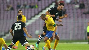 Bravo, federația! "Toată lumea vrea" să readucă Timișoara în Liga 1. Adversarii acuză jocurile de culise și spun că nu vor să promoveze, FRF a trimis principala rivală la locul 1 în cealaltă serie. Bănățenii ripostează: "Aberații!"

