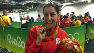 Loredana Dinu: "Scopul meu va fi să atingem împreună cele mai înalte performanțe". Campioana olimpică și-a depus candidatura pentru șefia FR de Scrimă. Cine sunt ceilalți doi candidați 