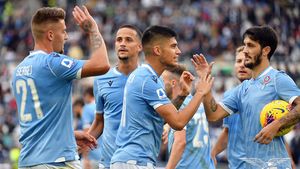 Scandal la Lazio! Ștefan Radu și colegii săi, forțați să vină la antrenamente în plină pandemie de coronavirus! Medicul echipei i-a declarat "război" patronului Lotito. Se anunță demisii în masă