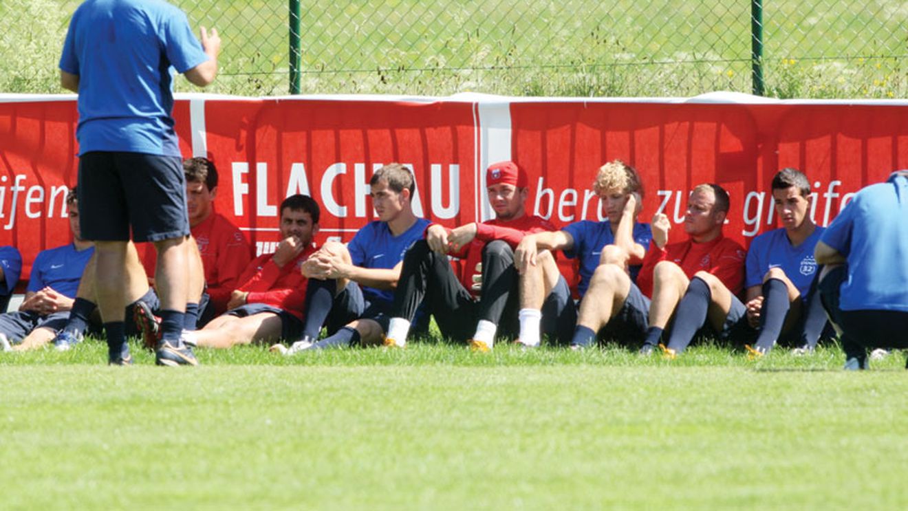 Vezi aici legile „Fiarei" pentru steliști: O țigară = 1.000 RON!