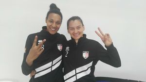 Peste 1.200 de turci vin în weekend la București, Blajul face apel la români să încline balanța! Nenka Onyejekwe: "Vor vedea un volei de calitate și fete frumoase". Primăria Capitalei a intrat "în joc" cu 150.000 de euro