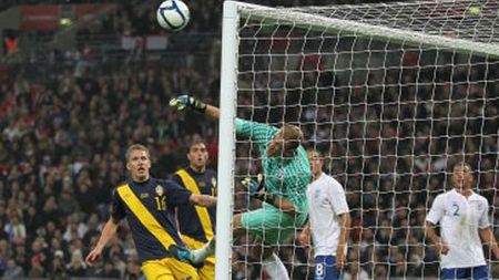 EPIC** Suedezii și englezii au creat deja prima pagină de după meciul direct! Cum arată ziarele, în viziunea rivalilor