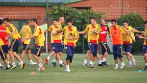 "Nu sunt de acord cu gestul lui Cîrțu,** dar și eu am aruncat un jucător al naționalei în piscină!":)