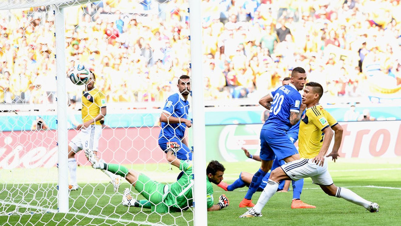 Tragedie greacă, resentimente românești. Columbia începe în forță și devine favorită la câștigarea Grupei C: 3-0 cu Grecia
