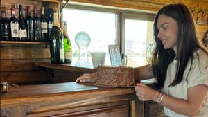 Simona Halep, gest neașteptat într-un restaurant din Dubai! Fostul lider WTA a scos telefonul și a început să-l filmeze pe bucătar. VIDEO