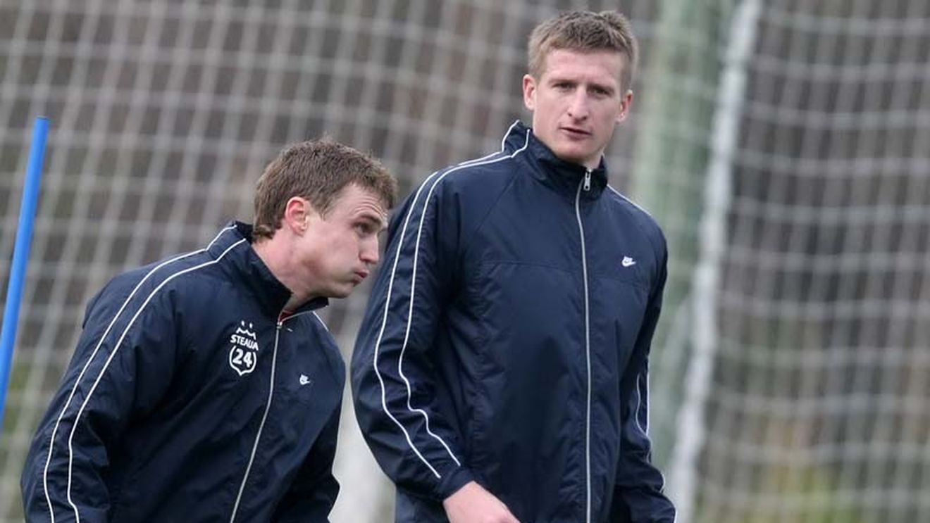 "Ca să faci un costum trebuie să ai material!** Naționala se bazează pe Goian și Ghionea!" TU CE CREZI?