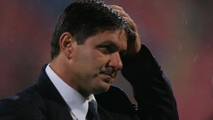 "Vreau să scap de DNA ! Mi-aș dori să antrenez în Spania"