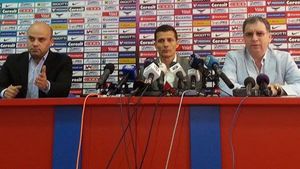 UPDATE | Până la urmă, Gâlcă s-a înțeles cu Steaua: "El e noul nostru antrenor." Negocierile fuseseră blocate, Becali schimbase o clauză. EXCLUSIV | Detalii din contract