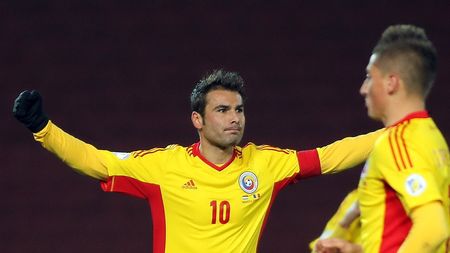 Mutu, reacție de mii de like-uri! S-a dezbrăcat ca să îi arate lui Dragomir cât e de gras și a pus pozele pe net. FOTO