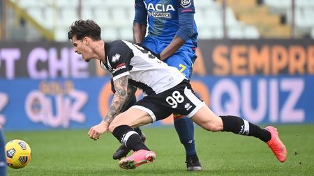 Valentin Mihăilă îi ia tot mai mult fața lui Dennis Man! Fostul jucător de la FCSB, desemnat de Gazzetta dello Sport cel mai slab om al Parmei: „Greșește mult”