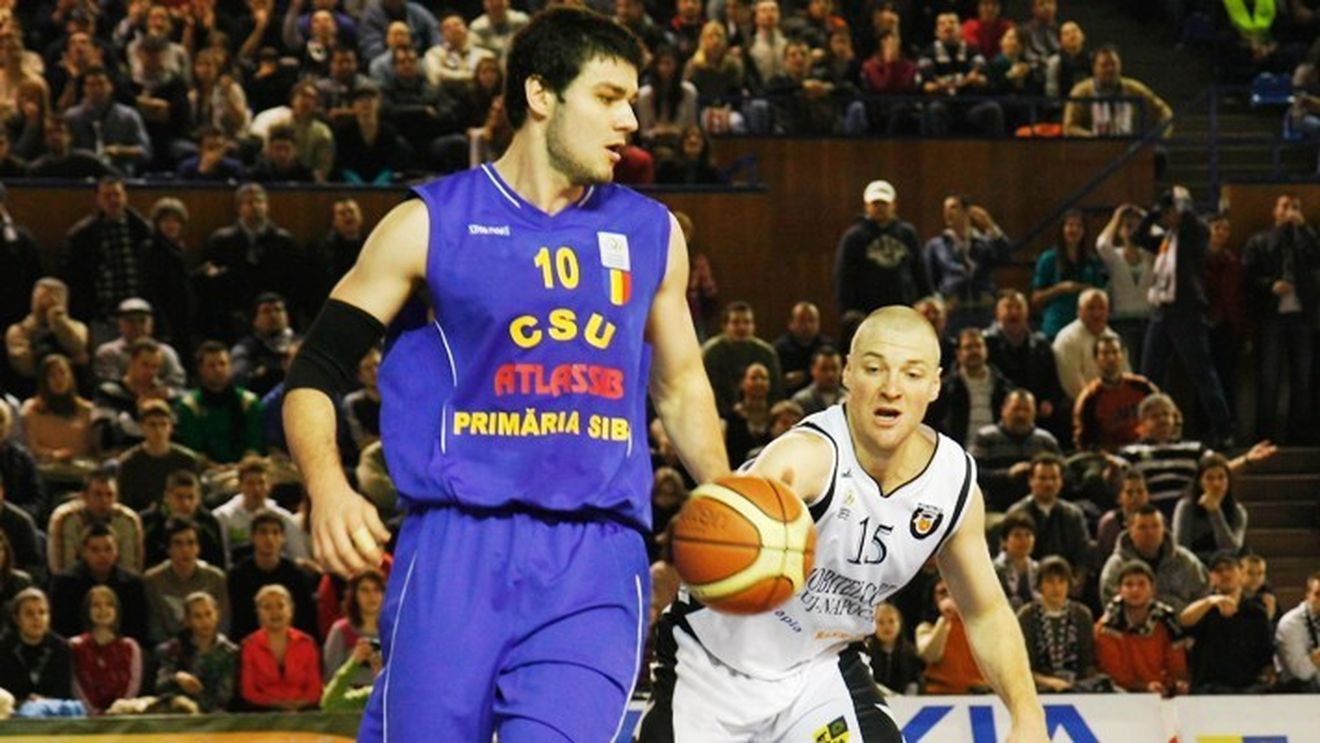 Haiduc: "De multe ori m-am întrebat ce ar mai putea merge prost" Vezi programul etapei a XXVIII-a