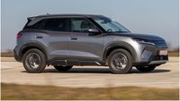 (P) BYD ATTO 2 DM-i: SUV-ul hibrid compact care promite până la 1.000 km autonomie cu un singur plin și bateria încărcată