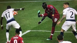 A fost sau nu penalty în finala Ligii Campionilor? Cea mai grea fază a partidei Tottenham - Liverpool, analizată: "Dacă observăm, intenția apărătorului a fost de a..." 