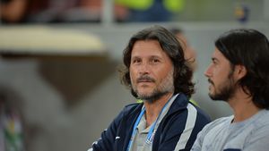 Nicolo Napoli și-a primit banii și vineri îi va fi reziliat contractul: "Este cu drepturile la zi!" Cine este favorit să o preia pe CSM Poli Iași