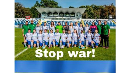 Un club ieșean vine în sprijinul refugiaților de la Vama Siret, cu 100 de saltele. Fotbalistele de la Dinamo Kiev, invitate să se pregătească la Iași