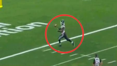 VIDEO Asta e cea mai mare gafă din fotbalul american! A ratat cel mai simplu touchdown