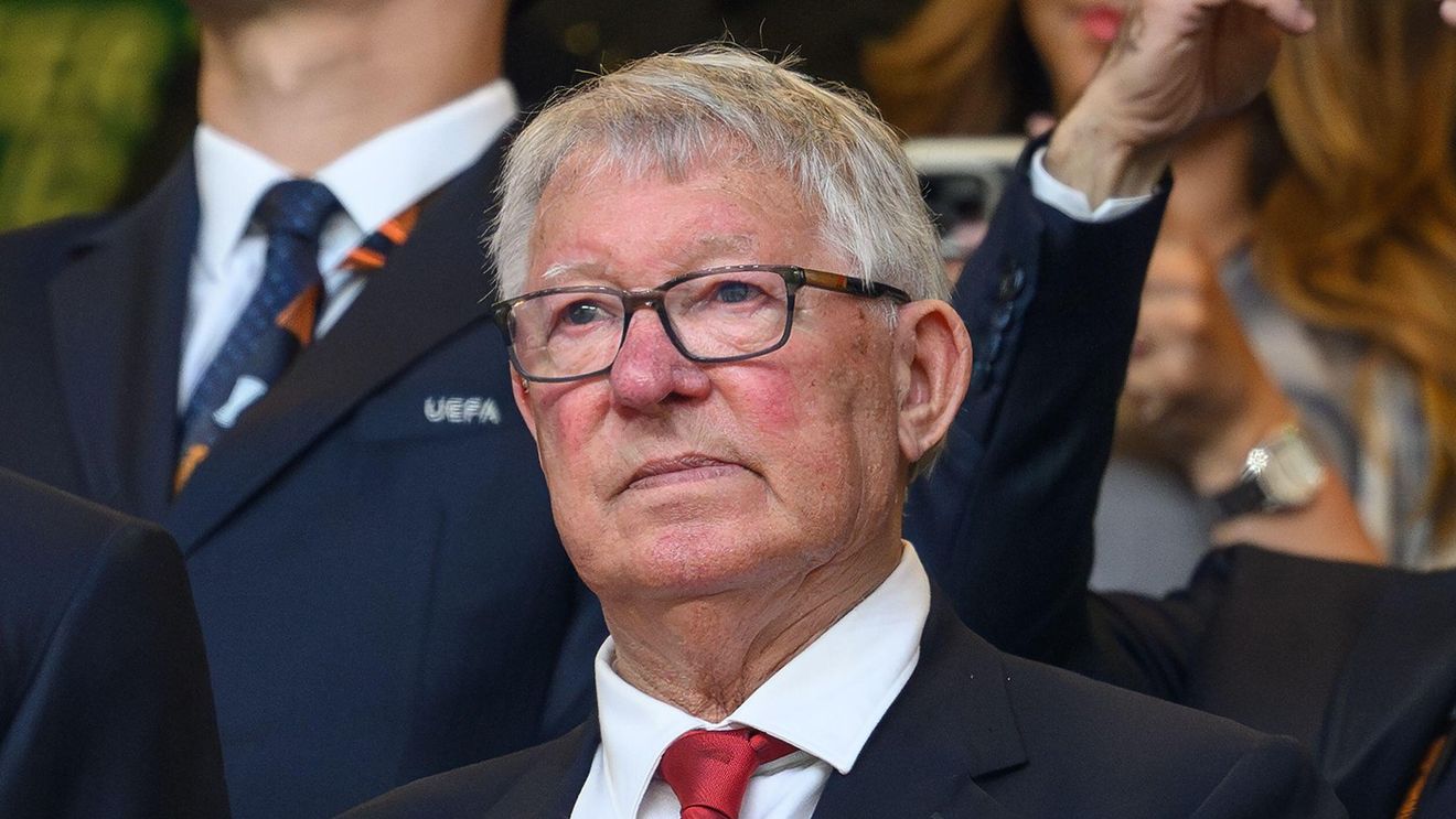Contul lui Sir Alex Ferguson în bancă e plin! Ce sumă cash are, chiar dacă a fost dat afară recent de Manchester United