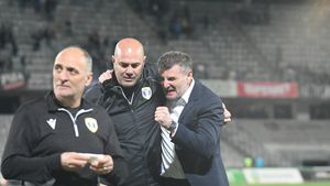 Laszlo Balint, entuziasmat după debutul perfect, U Cluj – Petrolul 1-2! Antrenorul a spus care au fost jucătorii decisivi: „Ei doi au reușit să întoarcă soarta meciului!”