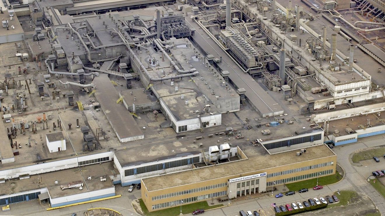 Cum va arăta minunăția de pe locul fostei fabrici Ford din oraș. Investiția în noul stadion este una uriașă