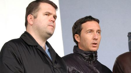 Cel mai bun manager din istoria României a scăpat porumbelul! :)** S-a dat de gol că Steaua a pierdut o afacere de 3 milioane â‚¬ din cauza lui