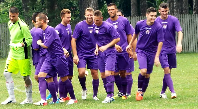 FC Argeș 1953** a debutat în campionat cu o înfrângere la Bascov