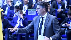 ”Grupa e atât de slabă, încât nu avem cum să nu ne calificăm”. Ionuț Lupescu vede România la Euro 2024 și supralicitează: ”Nu-mi pun problema de Israel și Kosovo, eu întreb de ce nu ne-am bate cu Elveția la primul loc?” | EXCLUSIV