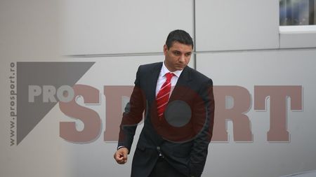 Ganezul și-a intrat în rol!** "Reconstrucție totală!"