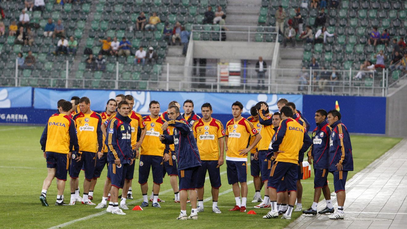 Comentează aici primul "11" ales de Pițurcă cu Franța