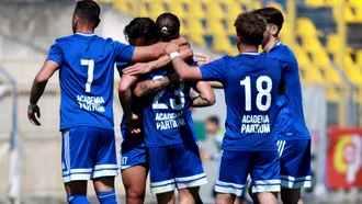 Succes dramatic pentru CSM Olimpia Satu Mare, care continuă cursa pentru evitarea retrogradării directe. Mircea Donca a adus victoria în minutul 90+3: ”Salvarea e încă departe”