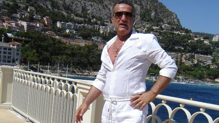 "Pe președintele României îl văd mai puțin** la TV decât pe al Stelei"